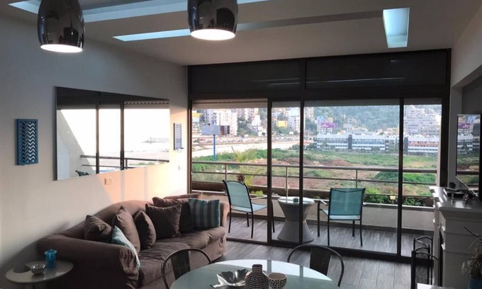 Zouk Mosbeh Chalet De Esquí | Chalet en el complejo de Siwar, Piscina, Wifi, vista al mar, reformado, 2 dormit
