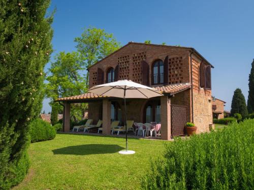 Montaione Apartamento | Chalet in Tuscany with Pool and Scenic Views