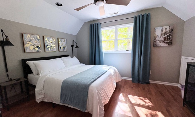 High Point Cabaña | Chalet inspired cottage next to the Greenway trail - minutes to HPU & Market