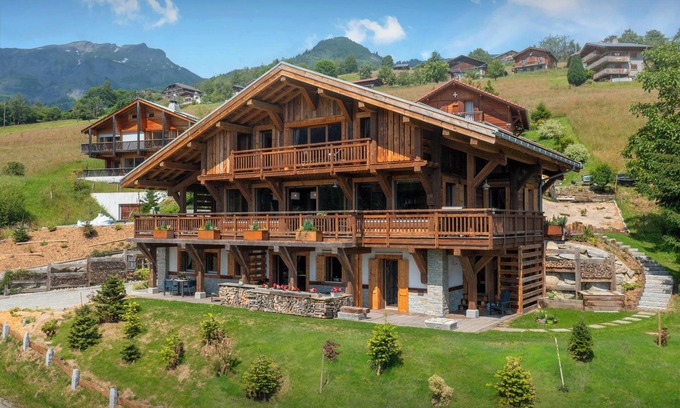 Cordon Chalet De Esquí | Chalet K1027 - mountain stay 14p spa and Mont Blanc views - OVO Network