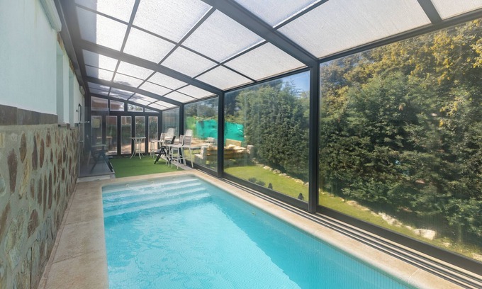 Ituero y Lama Chalet De Esquí | Chalet 'La Casa De Trasto' con vistas a la montaña, piscina privada y Wi-Fi
