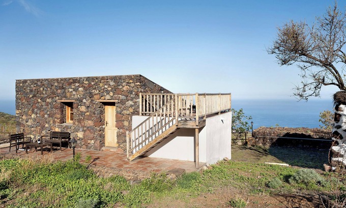 Tigaday Chalet De Esquí | Chalet 'La Higuera' con vistas al mar, terraza compartida y Wi-Fi