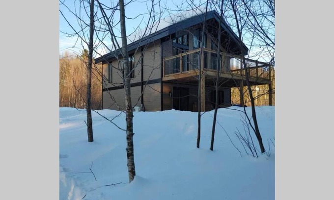 Saint-Alphonse-Rodriguez Chalet De Esquí | Chalet le Caribou- Chalets Galaxia
