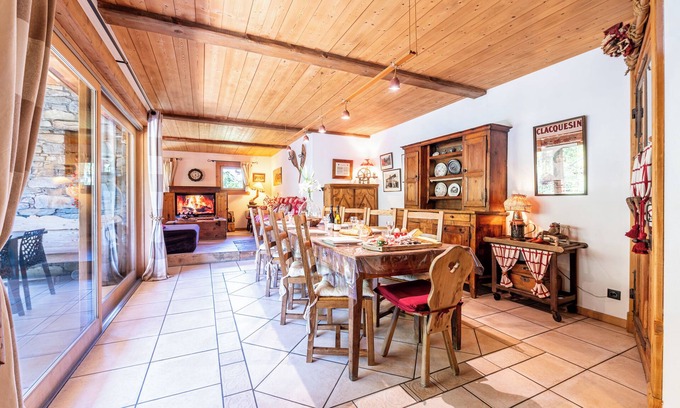 Sainte-Foy-Tarentaise Chalet De Esquí | Chalet 'Le Courti' con vistas a la montaña, terraza privada y Wi-Fi