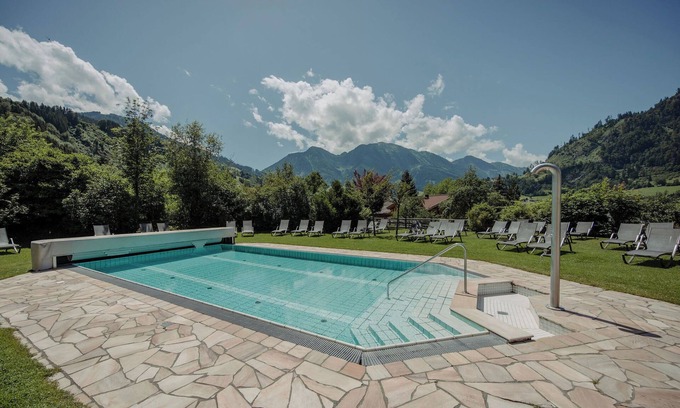 Sankt Johann im Pongau Chalet De Esquí | "Chalet Lerch" con vistas a la montaña, jardín, piscina compartida y Wi-Fi
