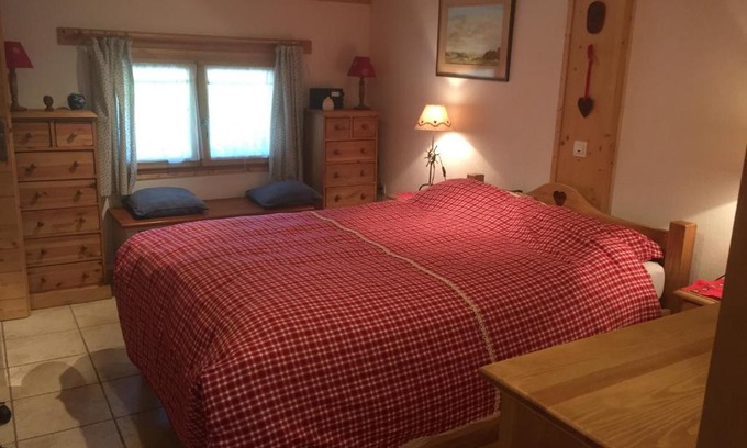 Thones Cama Y Desayuno | Chalet les Chouettes