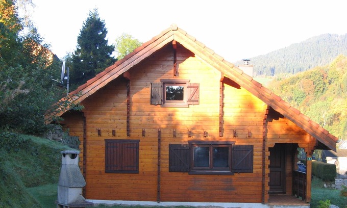 Le Bonhomme Chalet De Esquí | Chalet situado en las montañas cerca de la localidad de Lac Blanc VERANO INVIERNO.