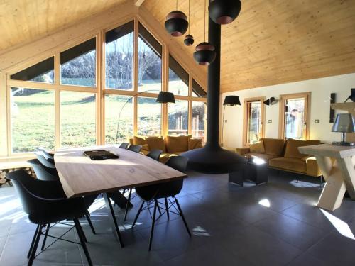 Villard-de-Lans Casa | Chalet lumineux et confortable avec terrasse et cheminée, proche du village et des pistes - FR-1-548-14