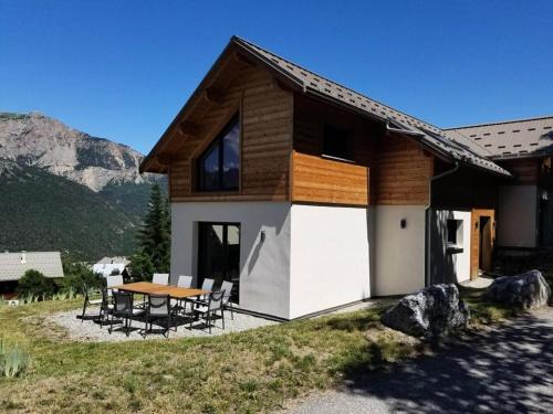 Puy-Saint-Vincent Chalet De Esquí | Chalet - Magnifique chalet d'architecte 10 pers MAE-2774