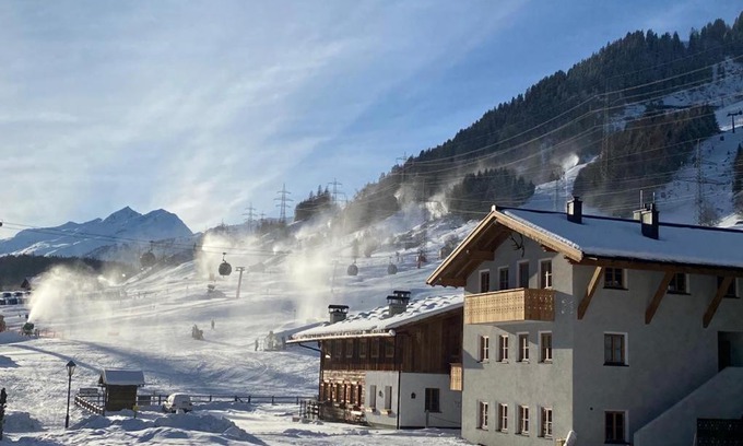 Sankt Anton am Arlberg Apartamento | Chalet Marmotta NEVE - Luxus Chalet Ski-In Ski-Out