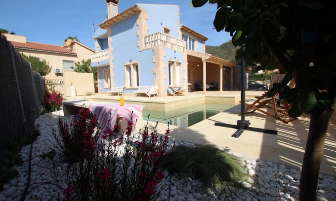 Bolnuevo Chalet De Esquí | Chalet Mediterráneo Bolnuevo by Rental Olé