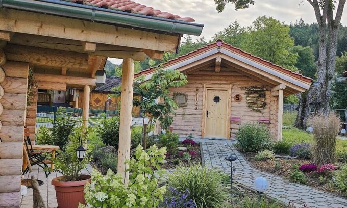 Regenhutte Apartamento | Chalet mit Doppelbett und Schlafsofa