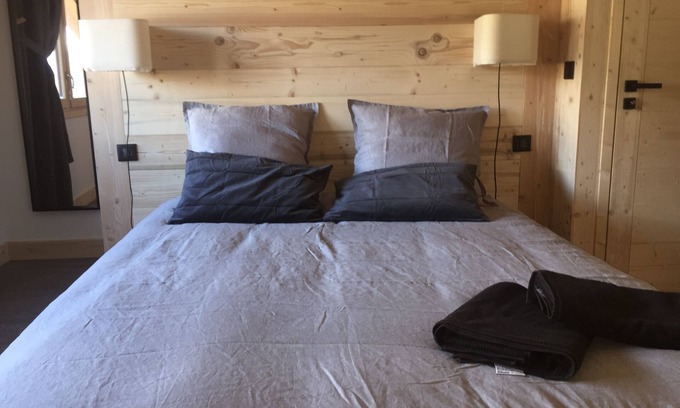 Sainte-Foy-Tarentaise Chalet De Esquí | CHALET "OSCURO CRISTAL" moderno