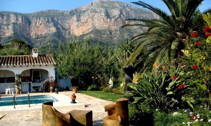 Montgo de Toscamar Chalet De Esquí | Chalet Montgo - un casa huéspedes de la finca