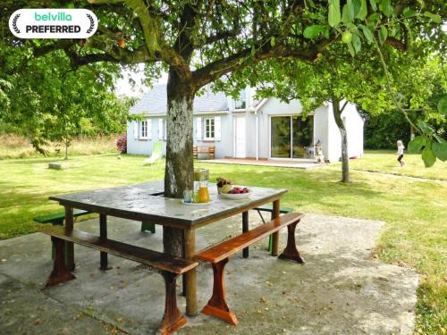 Ceaux Casa | Chalet near Mont St Michel & Nature Trails