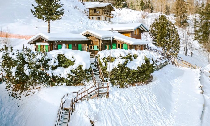 La Tzoumaz Chalet De Esquí | Chalet Nuage Family Friendly Mountain Getaway