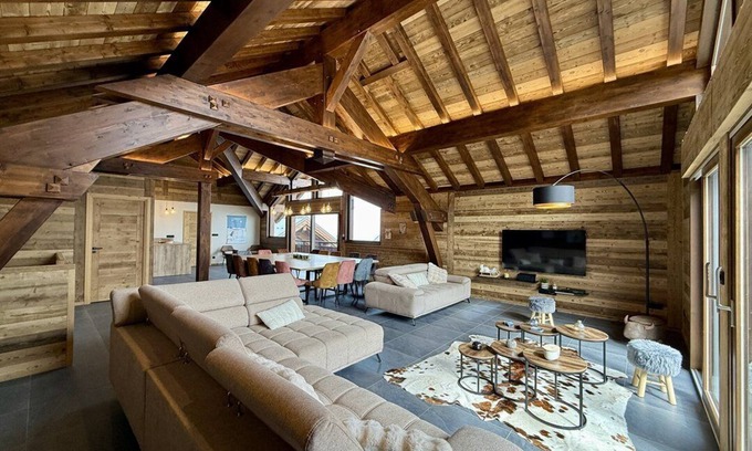 La Toussuire Chalet De Esquí | Chalet on the slopes with indoor pool- up to 15 guests