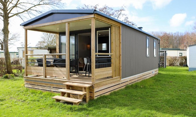 Kortgene Chalet De Esquí | Chalet op camping aan het Veerse Meer