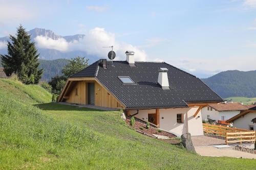 Lajen Apartamento | Chalet Roderer
