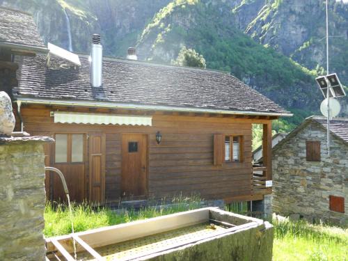 Malvaglia Chalet De Esquí | Chalet Rustico Fortuna by Interhome