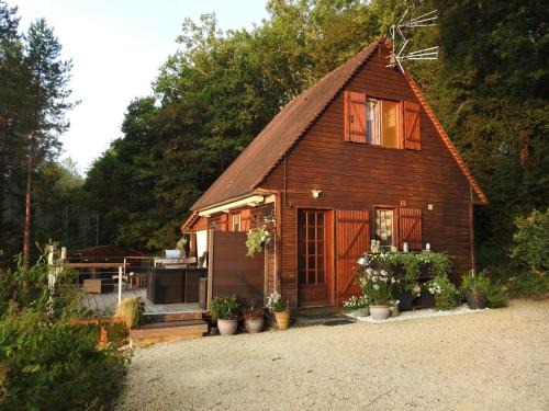 Saint-Pompont Casa | Chalet rustique au Périgord Noir avec terrasse et équipements inclus - FR-1-616-57