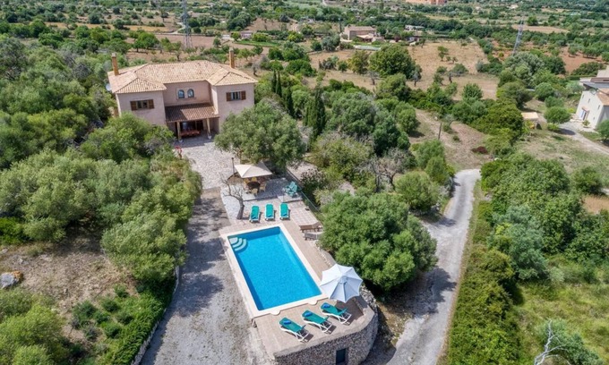 Arta Chalet De Esquí | Chalet "Sa Corbaia Nova" con vistas a la montaña, piscina, Wi-Fi, terrazas y jardín