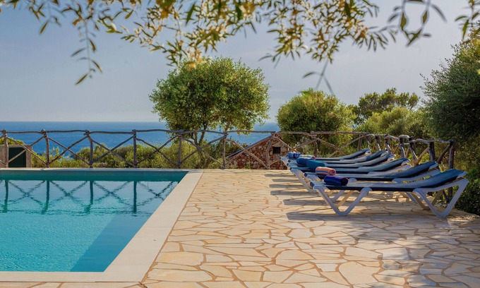 Área metropolitana de Ciutadella Chalet De Esquí | Chalet 'Sa Talaia De Artrutx' con vistas al mar, piscina privada y terraza privada