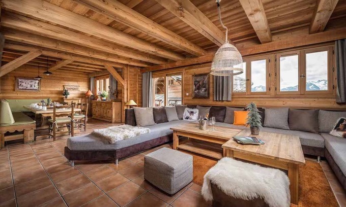 Cognet Chalet De Esquí | Chalet Skis aux Pieds! Sauna et Jacuzzi Privés