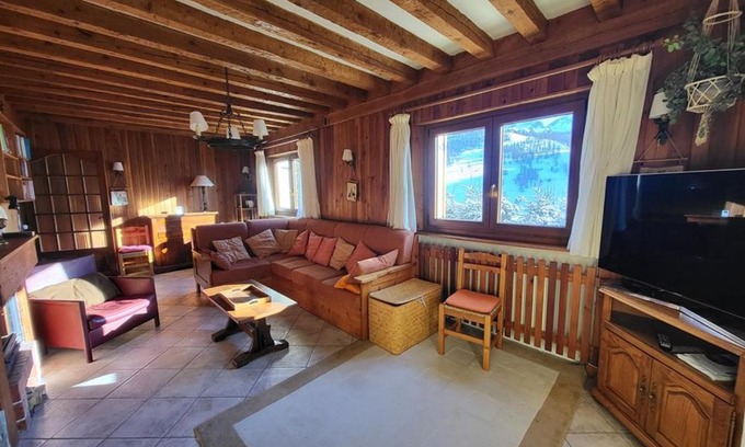 Montgenevre Chalet De Esquí | Chalet spacieux avec cheminée et salle de cinéma à Montgenèvre - FR-1-266-242