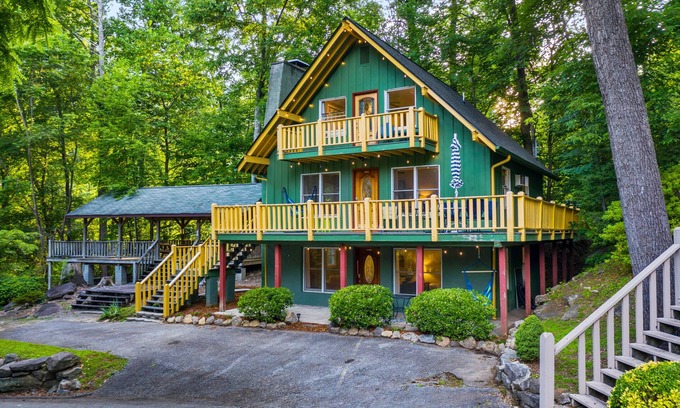 Mill Spring Chalet De Esquí | Chalet Specials at Chimney Rock & Lake Lure