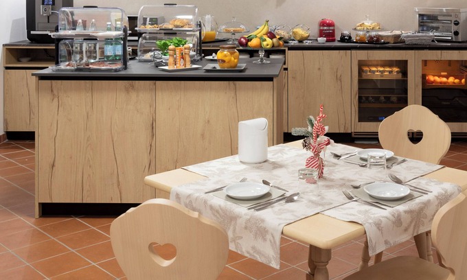 Cortina d'Ampezzo Historic Centre Cama Y Desayuno | Chalet Stadio