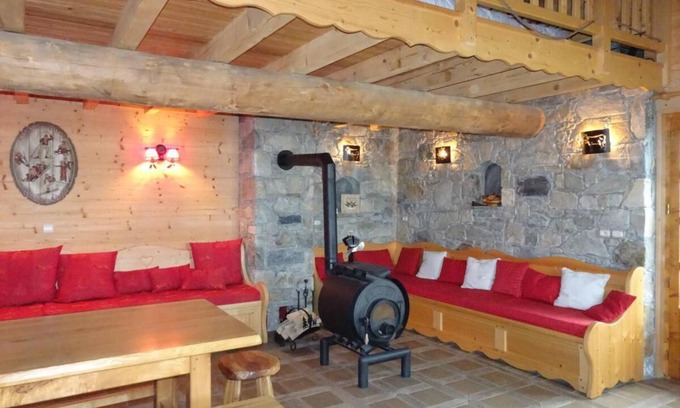 Champagny-en-Vanoise Chalet De Esquí | Chalet, terrace, fireplace or stove, tv, 100m², Champagny-en-Vanoise
