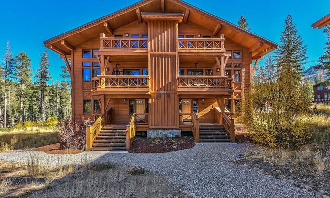 Sugar Bowl Resort Casa | Chalet Town Home 09