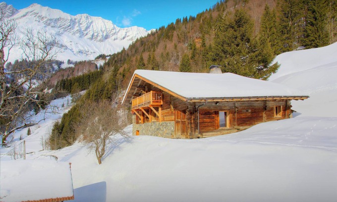La Giettaz Chalet De Esquí | Chalet Victorina - stunning ski home for 12, close to slopes - OVO Network