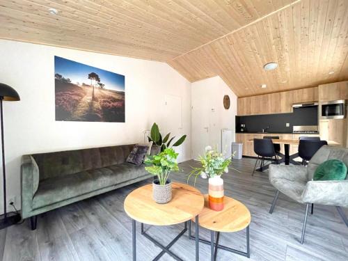 Bosgebied Hoenderloo Casa | Chalet w Garden & Views, cleaning included