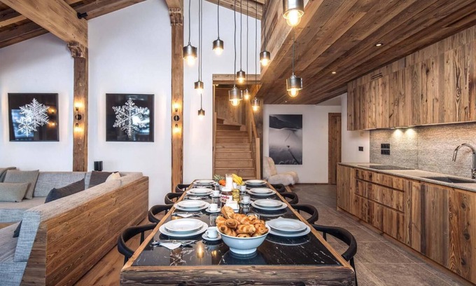 Le Fornet Chalet De Esquí | Chalet, wifi, sauna, terrace, fireplace or stove, parking, tv, ski locker, 150m², Val d'Isère