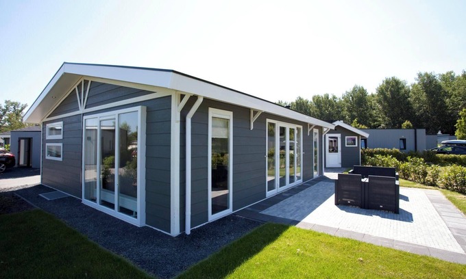 Velsen-Zuid Casa | Chalet with 2 bedrooms and a terrace