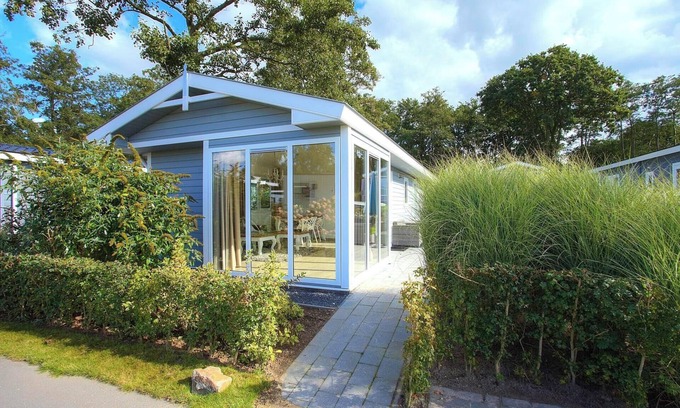 Hulshorst Casa | Chalet with 2 bedrooms and a terrace