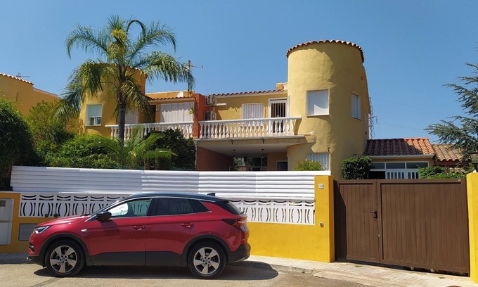 Peñíscola Chalet De Esquí | Chalet con piscina privada, aire acondicionado y wifi en Peñíscola para 6/8 per