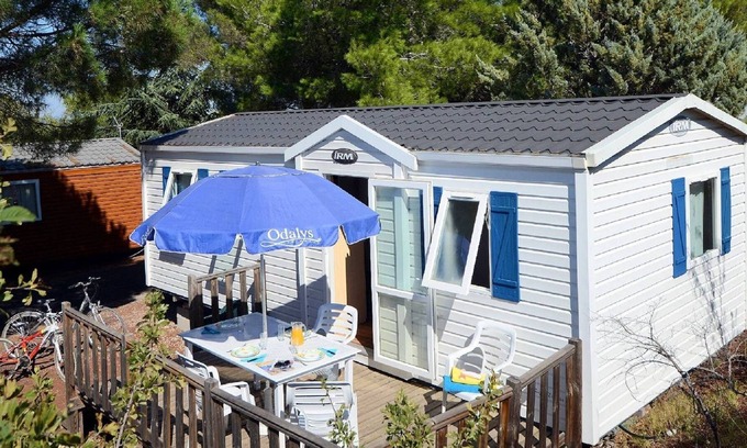 Agde Casa | Acogedor chalet con terraza en una zona boscosa cerca de Agde