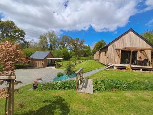 Gouezec Casa | Chalets de pont cob avec spa