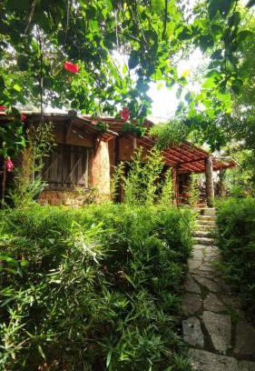 Serra do Cipo Chalet De Esquí | Chalezinho Na Mata Cipó Luxo - Inesquecível (privativo na mata e no centro da serra)