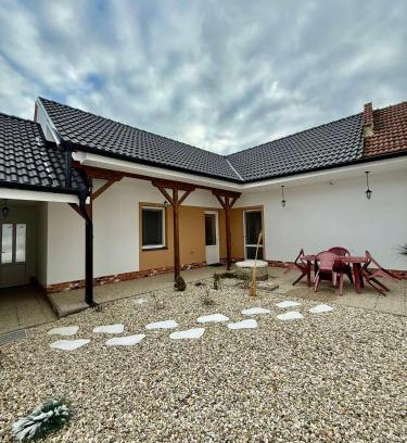 Mostkovice Apartamento | Chaloupka u Přehrady