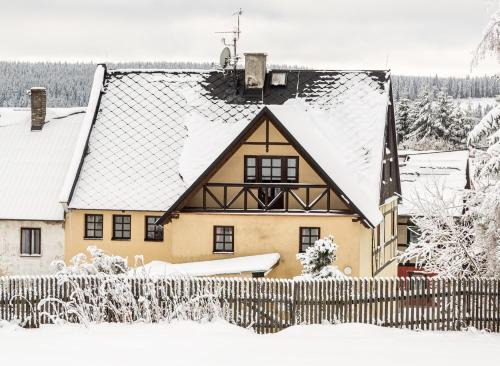Horni Blatna Casa | Chalupa Hrázděnka v Krušných horách