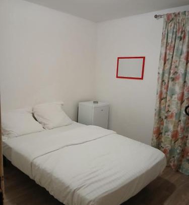 Epinay-sur-Seine Cama Y Desayuno | Chambre à 20 minutes de Paris TOUR EIFFEL, APPARTEMENT COMMUN