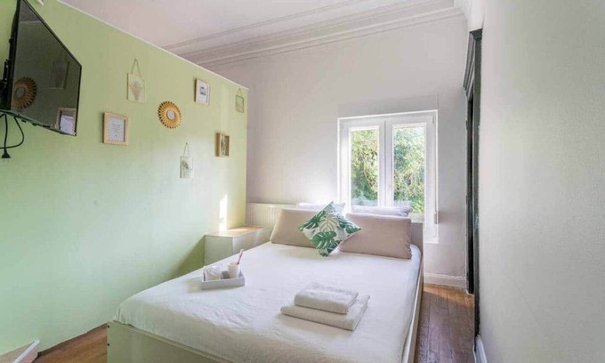 Woippy Cama Y Desayuno | Chambre 30m² - Salon privé - 2TV - Wifi - 120m²