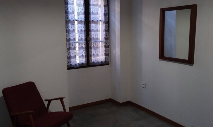 Monacia-d'Aullene Apartamento | Chambre au Coeur du Village , à Cinq Minutes des Plages