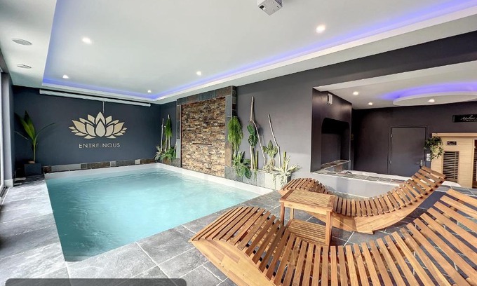Louches Cama Y Desayuno | Chambre avec spa, piscine et sauna privatif