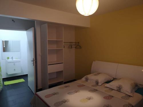 Trois-Rivieres Apartamento | Chambre cosy