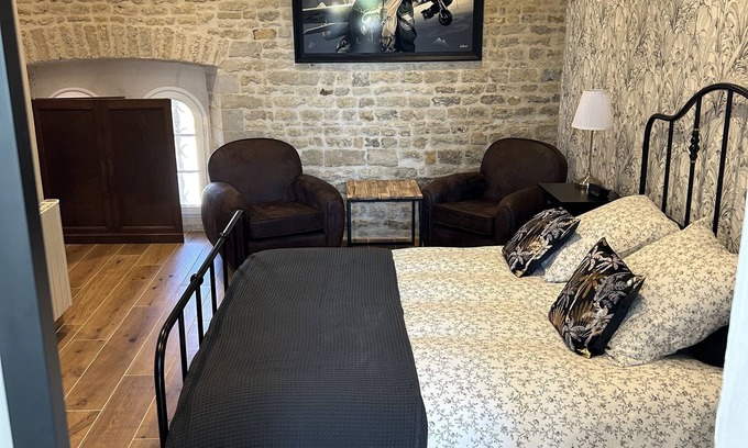 Carquebut Otro | Chambre D'hôte AU Chateau DE Franquetot